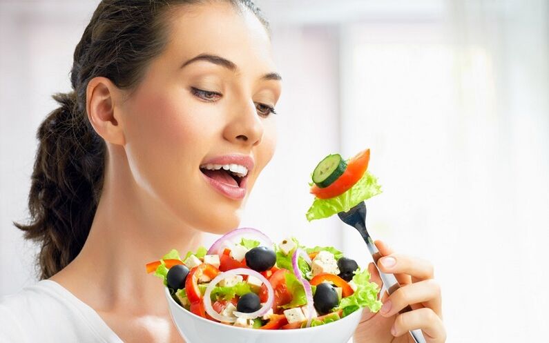 the use of vegetable salad for weight loss by 7 kg per week